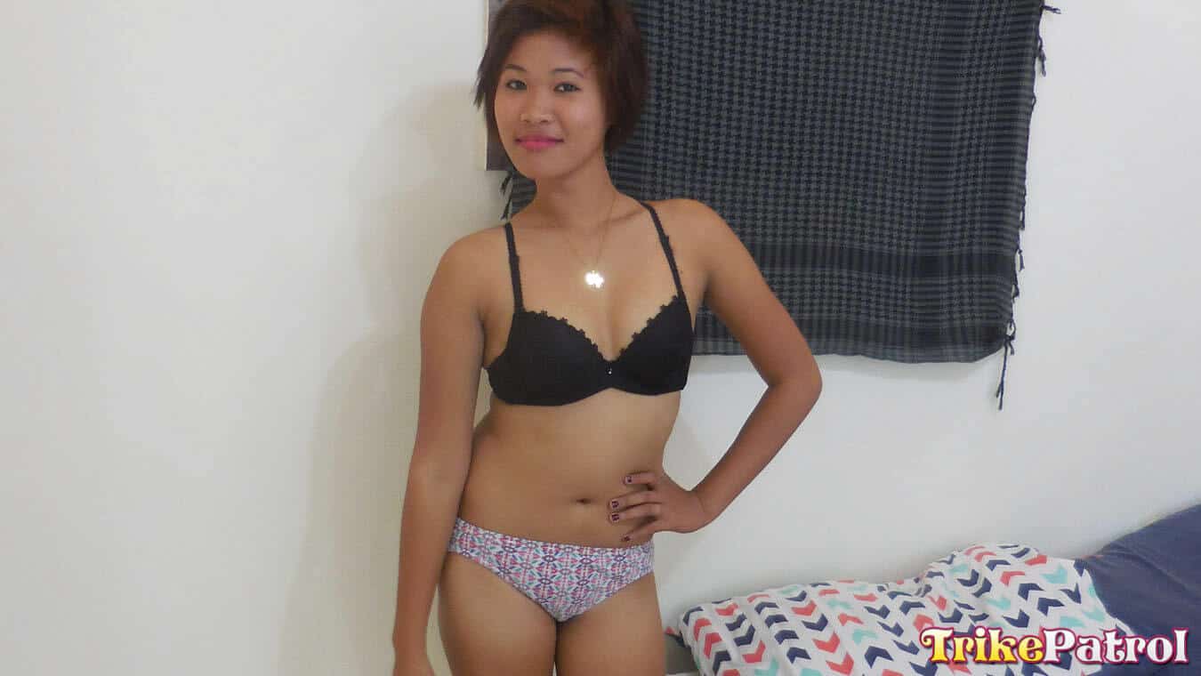 Teen Pinay in bra and panties