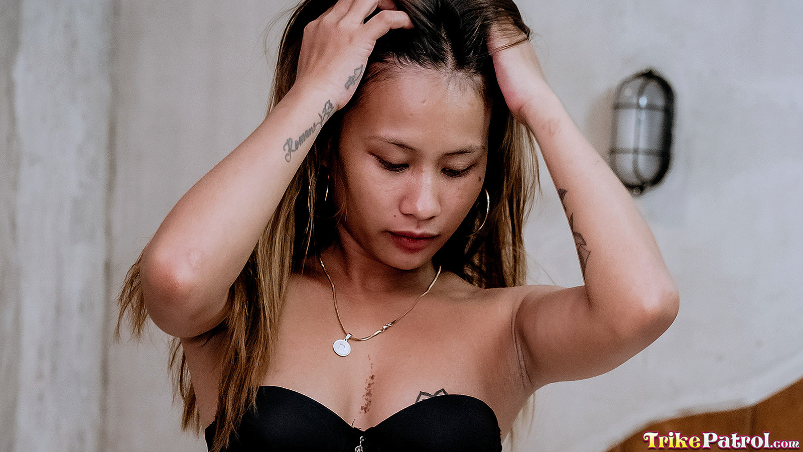 Horny Pinay slowly strips to her bra for her new hardcore fantasy scene